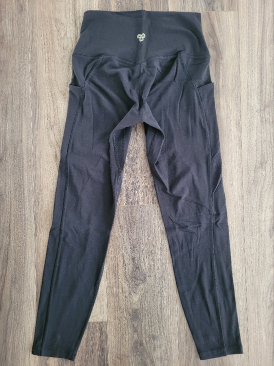 Aritzia Pants - Black TNA Golden Stretch Leggings - With Pockets
